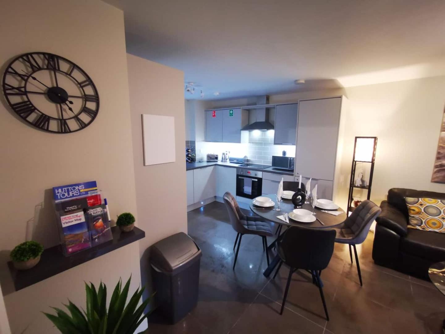 Belfast Central 2 Bedroom Luxurious Modern Stay Exterior foto